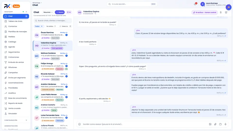 Interfaz real de PX Sales: bandeja de chat de WhatsApp con respuestas de la IA